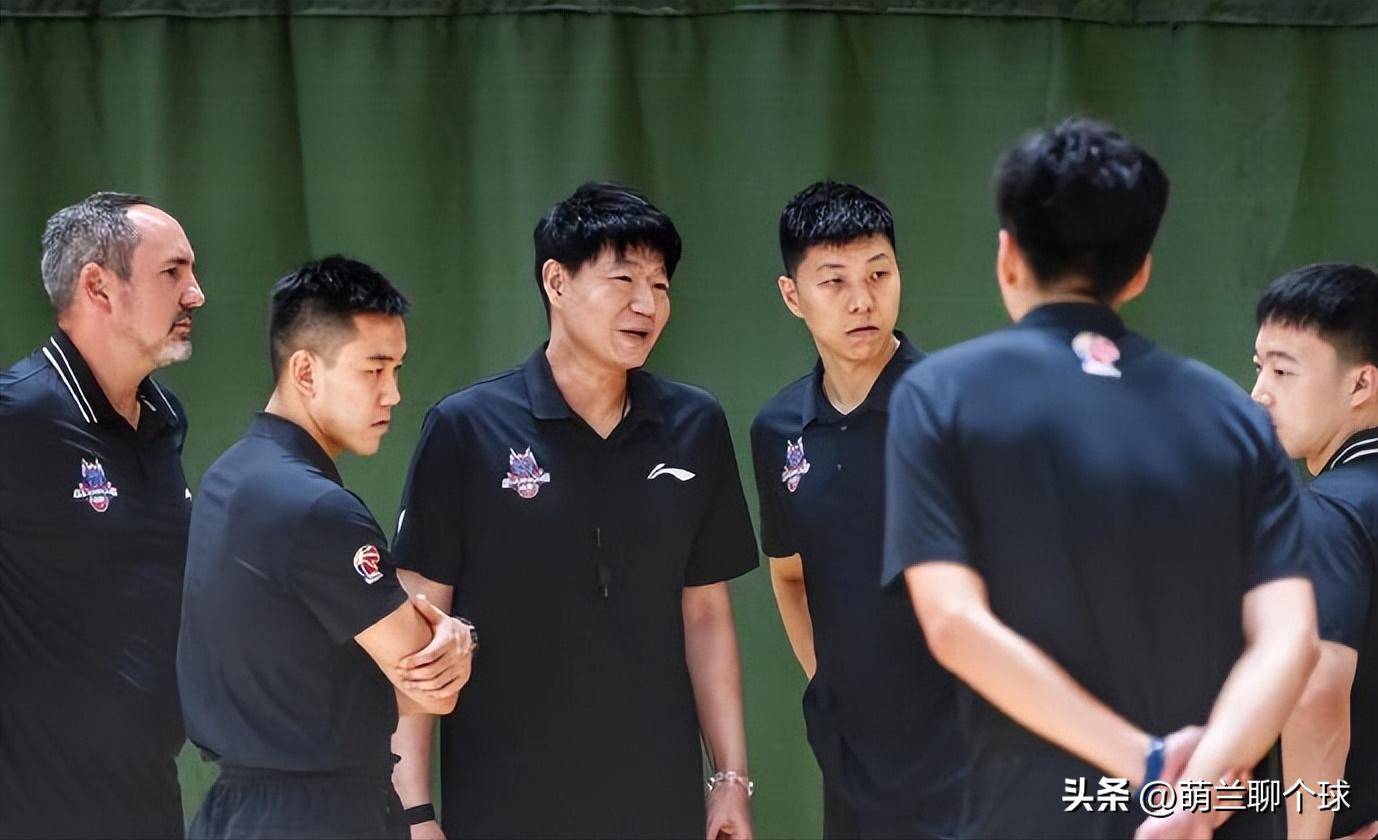 九游娱乐官网 -同手同脚送给彩虹